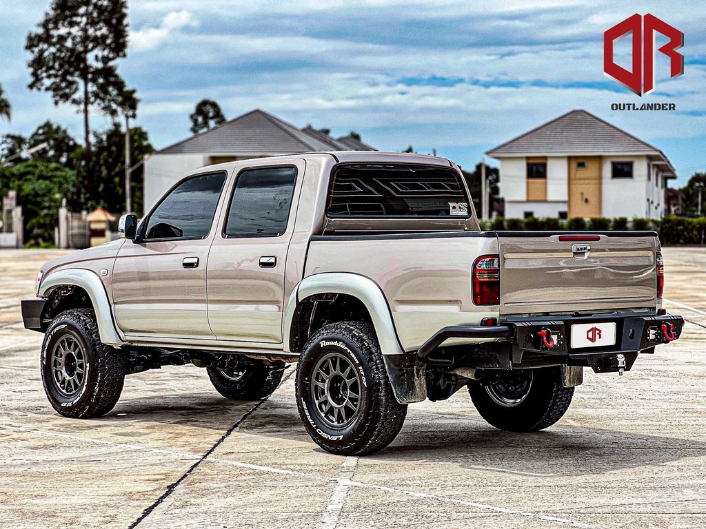 Pare-choc AR R-1 toyota hilux ln 165