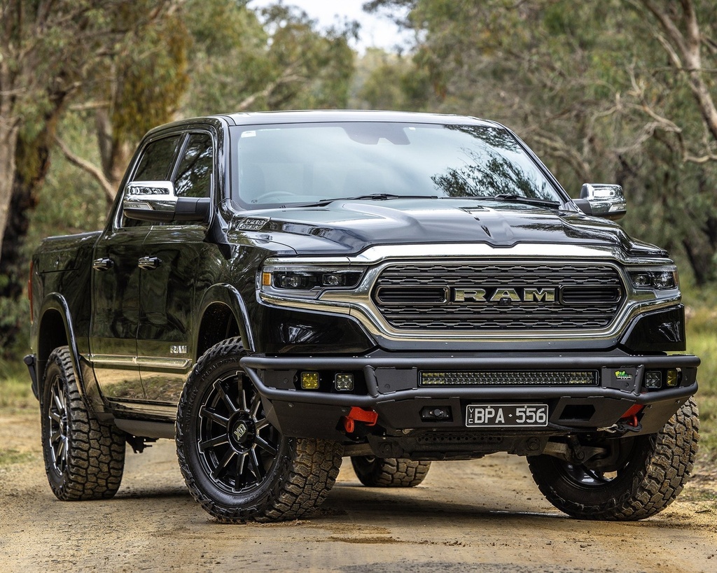 Raid Bull Bar & Lights Kit