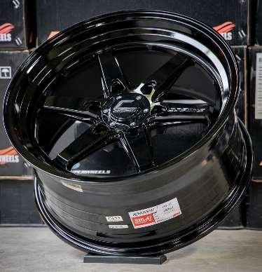 Jante DRS-01 (YA9981) 18X9.0 6X139.7 ET18 CB.106 DEEP-BLACK