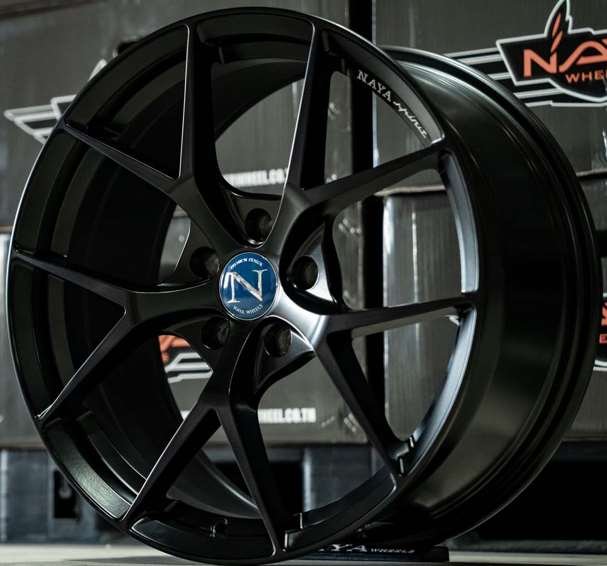 Jante N-YA/YA109 18X8.5 5X113 ET40 CB.73.1 BLK-XZ/M5