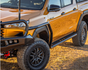 Marche pieds Side Steps & Rails Toyota Hilux Travo 2026+